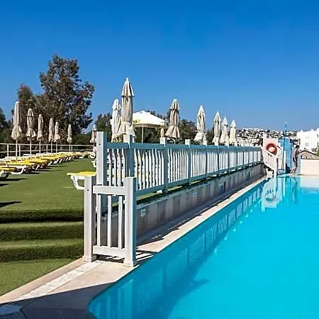 酒店 Smart Bodrum 4*